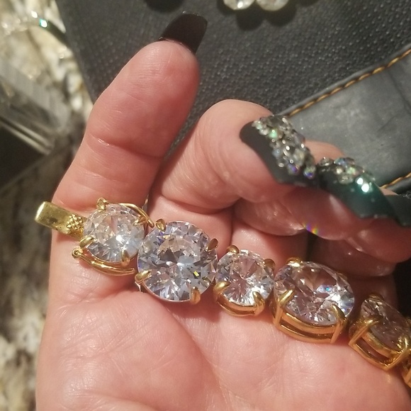 Cubic zirconia Neiman Marcus 7in long - Picture 3 of 4